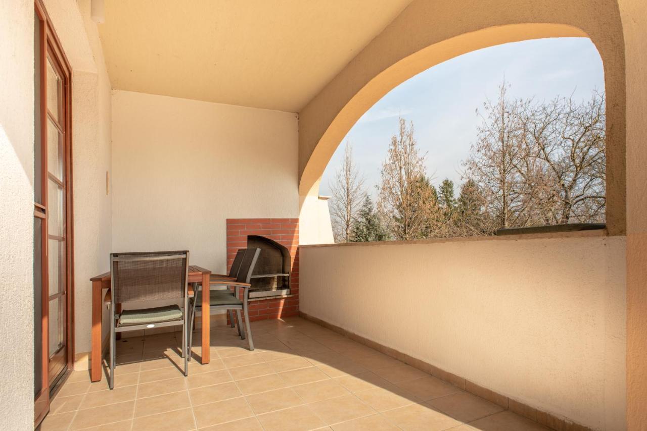 Modor Apartman Alsópáhok Екстериор снимка