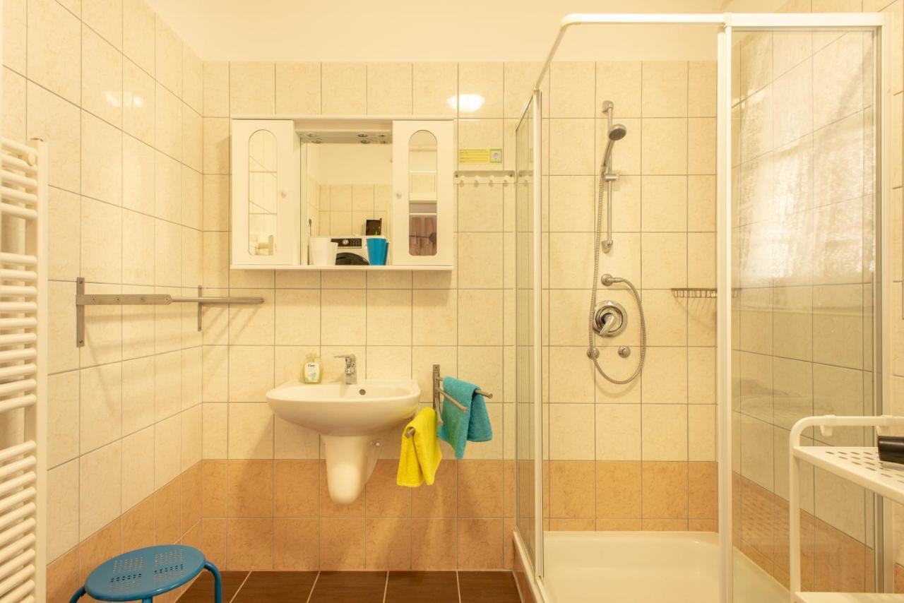 Modor Apartman Alsópáhok Екстериор снимка
