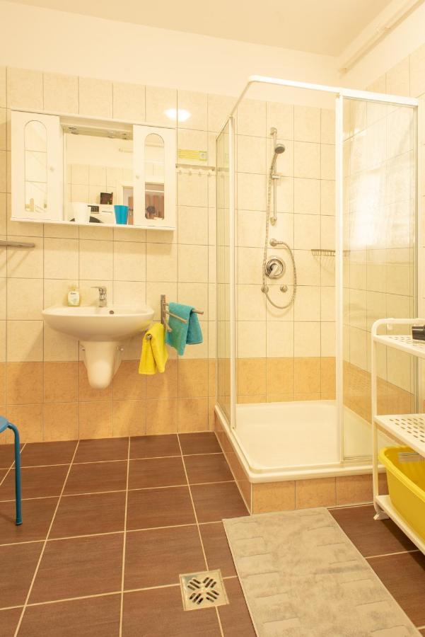 Modor Apartman Alsópáhok Екстериор снимка