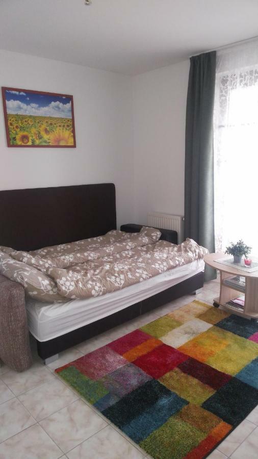 Modor Apartman Alsópáhok Екстериор снимка